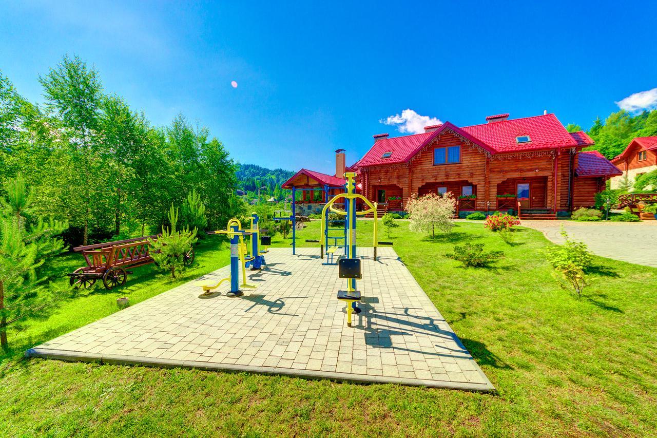 Slovyanka Hotel สลาฟสเก ภายนอก รูปภาพ